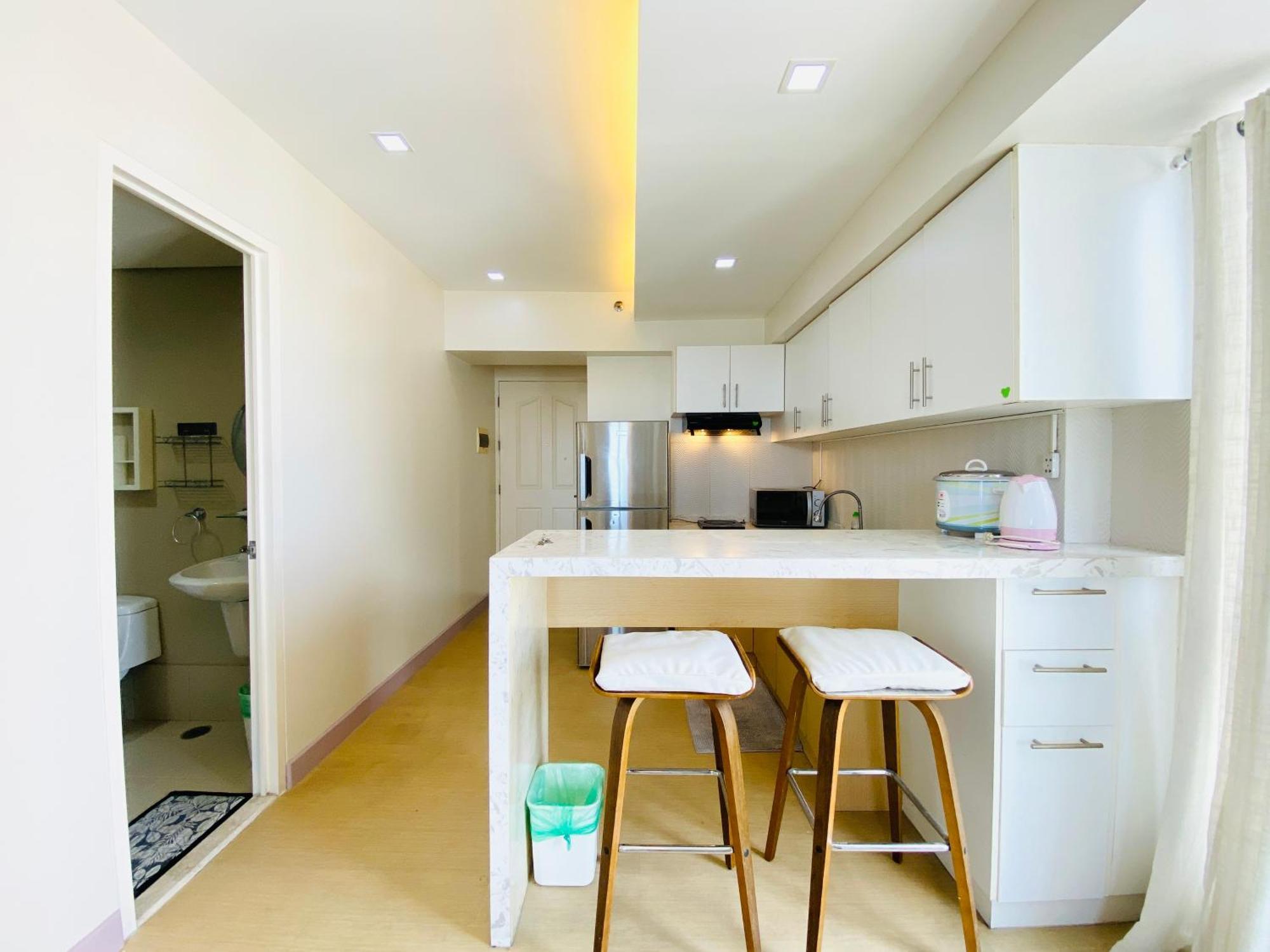Avida Tower By P And J Apartment