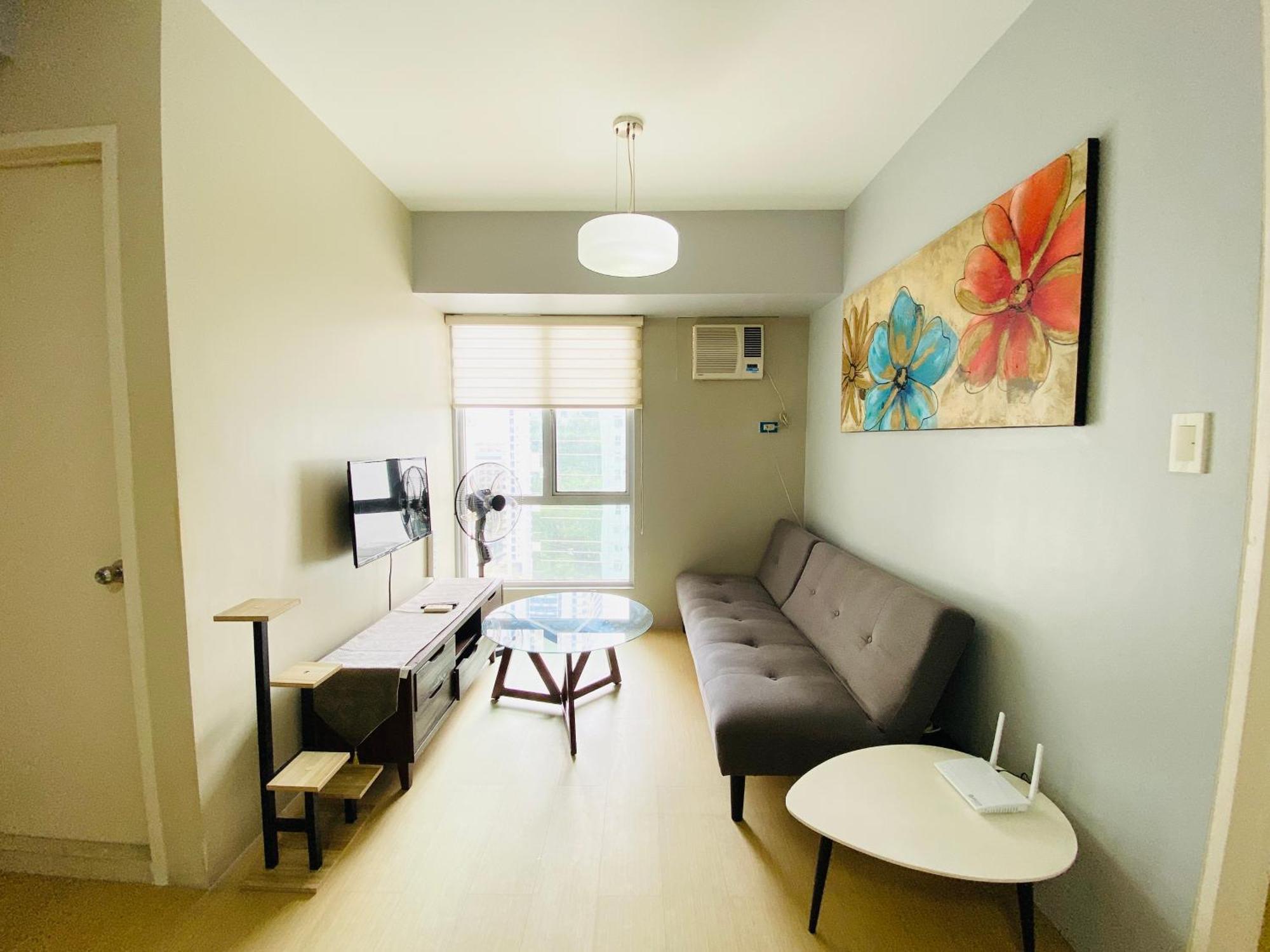 Avida Tower By P And J Apartment