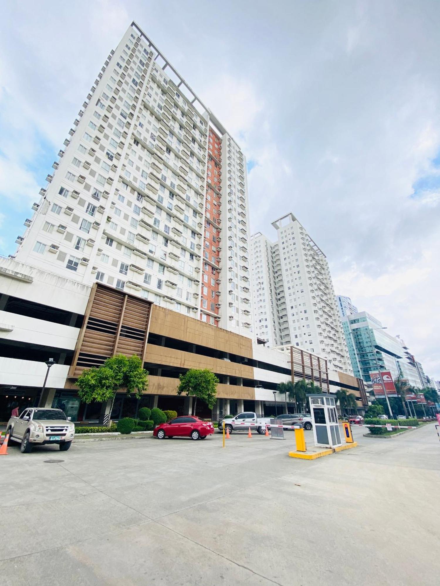Apartment Avida Tower By P And J